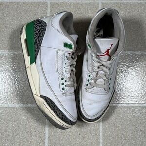 Air Jordan 3 Retro Lucky Green Women's 10.5/Mens 9 (2023)